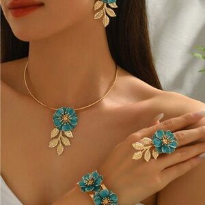 5Pcs Gold and Blue Floral Necklace Set